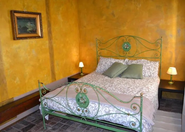 La Dimora Della Luna Giallo *