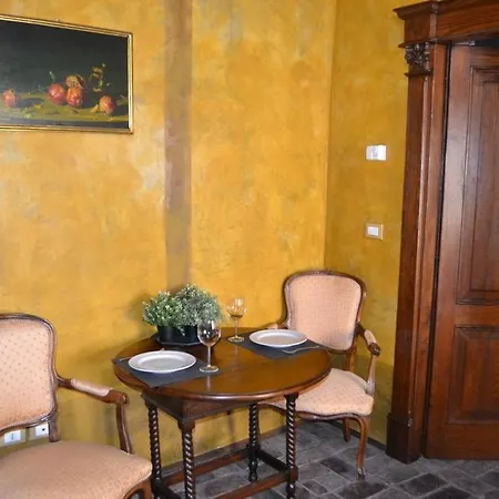 La Dimora Della Luna Giallo